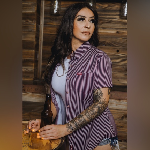 DIXXON Tops - DIXXON BENNY TRIPLE STRIPE WOMEN'S SHORT SLEEVE - MAROON size large